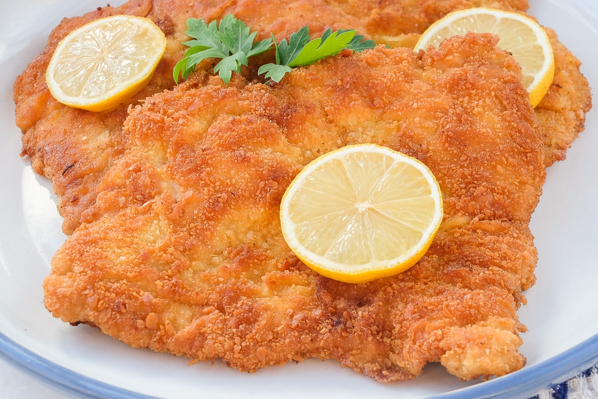 german schnitzel on plate